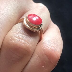 14k ❤️Solid ❤️Real ❤️ Yellow Gold ❤️Stamped 585 ❤️ Red Coral ❤️Small Ring ❤️❤️❤️